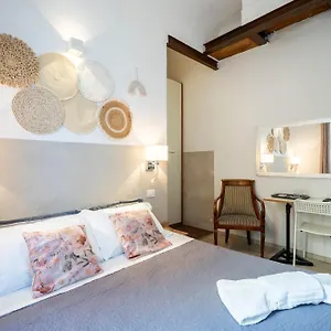 https://margherita-silent-room-on-city-center.it-tuscanyhotel.com